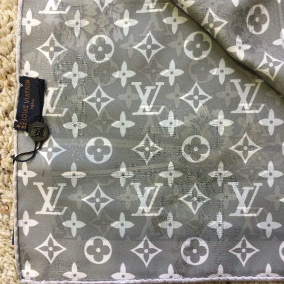 LV Silk Scarf Black Silver Locket Print Shawl - Picture 3 of 6